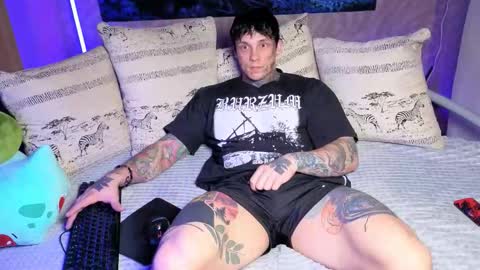 Snapshot of anubisgod88 chatting on 11, 11, 2025 Tom online show from 11, 11, 2025