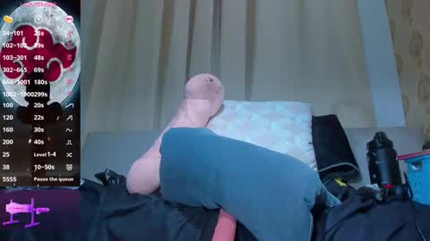 Snapshot of anya_weisz chatting on 18, 10, 2025 Camila online show from 18, 10, 2025