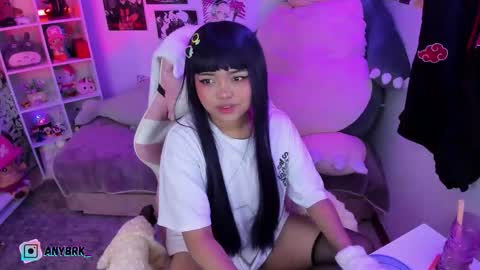 Any online show from 9, 10, 2025