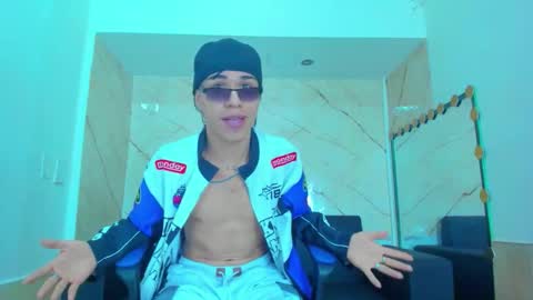 anyelo_sexyhot online show from 26, 9, 2025