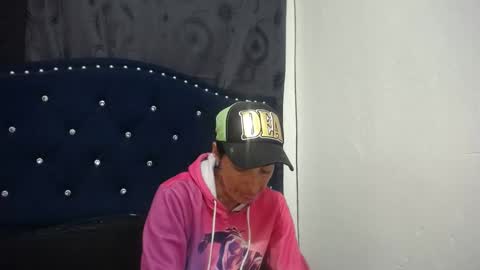 Snapshot of anyu_1306 chatting on 5, 2, 2025 anyu online show from 5, 2, 2025