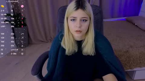 Snapshot of apheliastar chatting on 14, 12, 2025 ApheliaStar online show from 14, 12, 2025