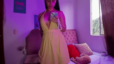 Sara Model Independent online show from 3, 2, 2025