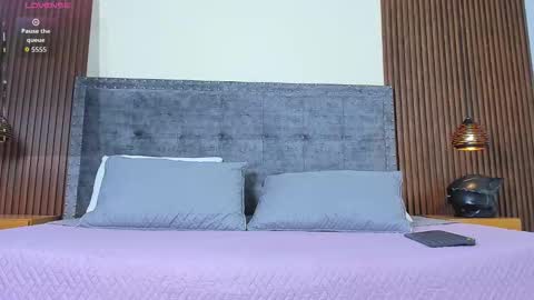 Snapshot of apolo_moon18 chatting on 1, 11, 2025 Apolo online show from 1, 11, 2025