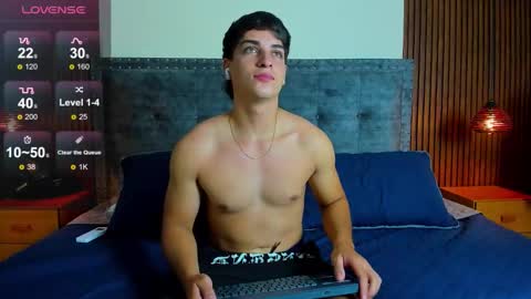 Snapshot of apolo_moon18 chatting on 19, 11, 2025 Apolo online show from 19, 11, 2025