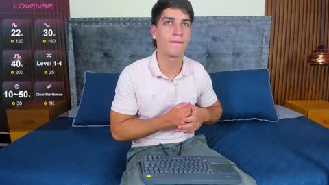 Snapshot of apolo_moon18 chatting on 20, 11, 2025 Apolo online show from 20, 11, 2025