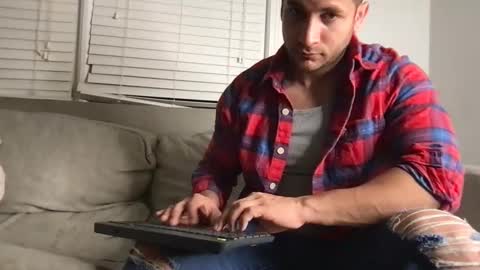 apolo_strange online show from 6, 1, 2025