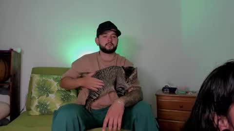 Snapshot of apolorising_ chatting on 13, 10, 2025 Lola Apolo online show from 13, 10, 2025