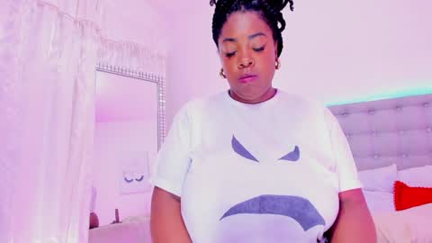 Snapshot of apotheosicass chatting on 2, 2, 2025 KARLA  online show from 2, 2, 2025