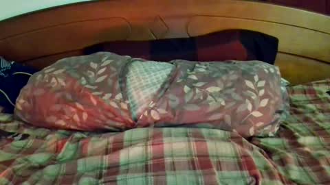 apoundofbutter online show from 22, 12, 2025