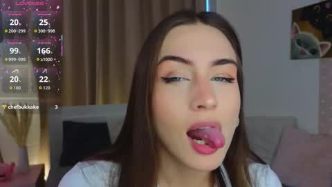 Vicki online show from 23, 11, 2025