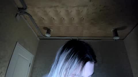 appleyummybuns online show from 8, 11, 2025