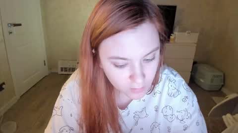 Snapshot of appleyummybuns chatting on 8, 3, 2026 appleyummybuns online show from 8, 3, 2026