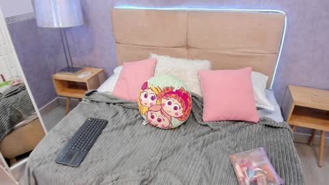 AprilBom online show from 6, 4, 2026