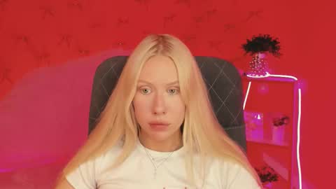 AprilChambers online show from 8, 2, 2026