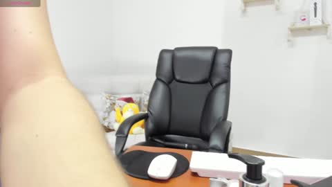 April online show from 5, 12, 2024