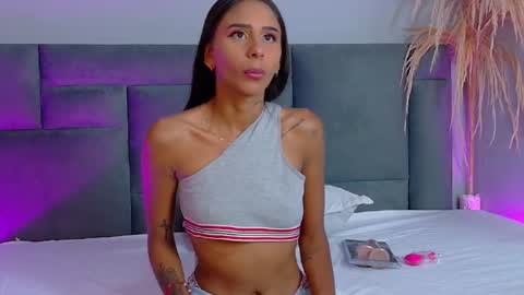 aprilquiinn online show from 23, 12, 2025