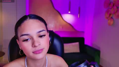  April Rhodes  online show from 18, 1, 2025