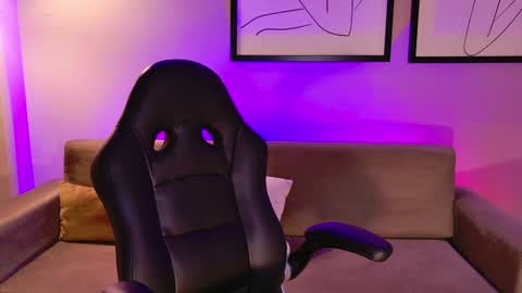  April Rhodes  online show from 1, 2, 2025