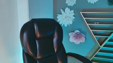  April Rhodes  online show from 19, 2, 2025