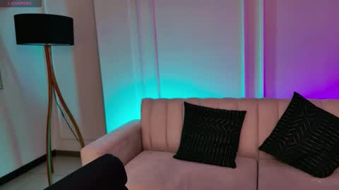  April Rhodes  online show from 14, 10, 2025