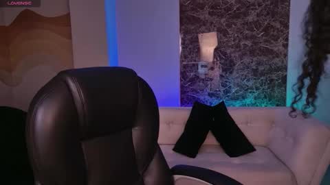  April Rhodes  online show from 23, 10, 2025