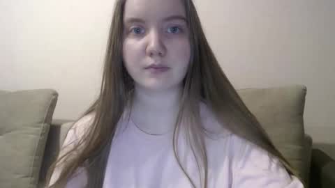 Snapshot of aquanarmin chatting on 2, 11, 2025 Josefin online show from 2, 11, 2025