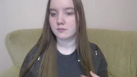 Snapshot of aquanarmin chatting on 13, 11, 2025 Josefin online show from 13, 11, 2025