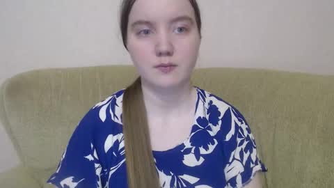 Snapshot of aquanarmin chatting on 19, 11, 2025 Josefin online show from 19, 11, 2025