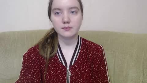 Snapshot of aquanarmin chatting on 1, 12, 2025 Josefin online show from 1, 12, 2025