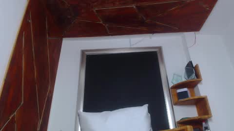 Snapshot of aquiles_elpapi chatting on 24, 2, 2025 AquilesElpapi online show from 24, 2, 2025