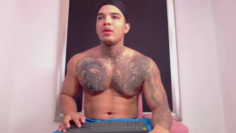 Snapshot of aquiles_elpapi chatting on 14, 9, 2025 AquilesElpapi online show from 14, 9, 2025