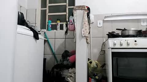 Snapshot of arabella77 chatting on 14, 10, 2025 arabella77 online show from 14, 10, 2025