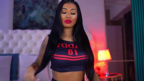 arabellaposh online show from 5, 10, 2025