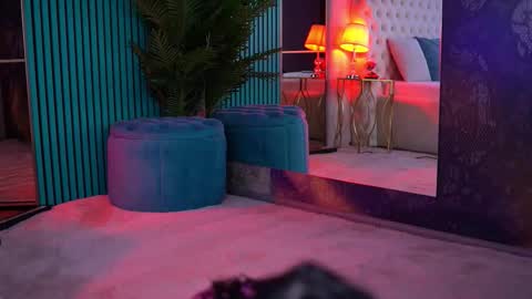 arabellaposh online show from 10, 10, 2025