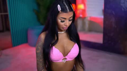 arabellaposh online show from 9, 11, 2025