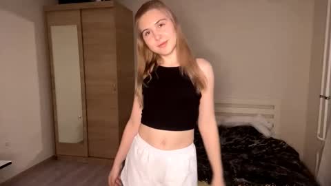 Emi online show from 9, 11, 2025