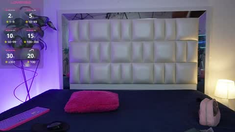   online show from 11, 12, 2024