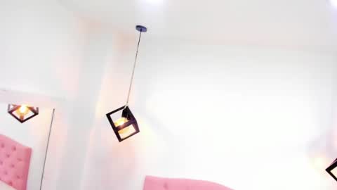 Snapshot of arah_issaa chatting on 28, 2, 2025 arah_issaa online show from 28, 2, 2025