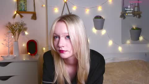 Jenny online show from 28, 9, 2025