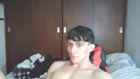 Snapshot of ares_aestheticgod chatting on 19, 11, 2025 Ares D online show from 19, 11, 2025