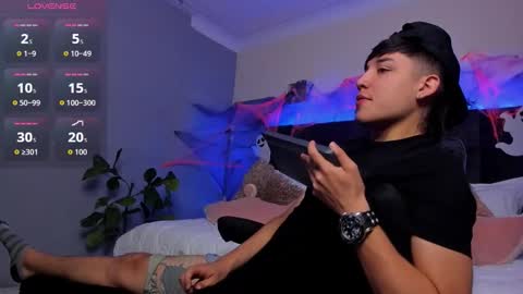 Ares online show from 9, 10, 2025