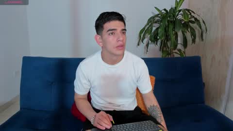 Snapshot of ares_johnsonn chatting on 20, 10, 2025 Ares online show from 20, 10, 2025