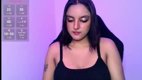 Snapshot of ari_20_ chatting on 16, 11, 2025 Bella online show from 16, 11, 2025