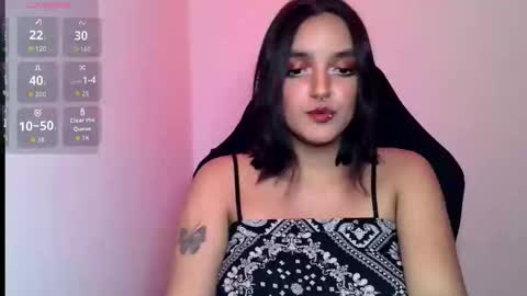 Snapshot of ari_20_ chatting on 18, 11, 2025 Bella online show from 18, 11, 2025