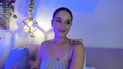 Snapshot of ari_baker chatting on 12, 12, 2024 Arianna Baker online show from 12, 12, 2024