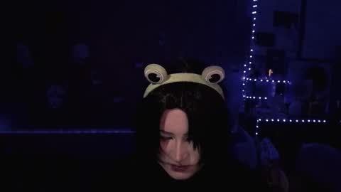 Snapshot of ari_corn chatting on 28, 9, 2025 Ahri online show from 28, 9, 2025