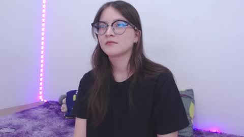 Ahri James online show from 15, 9, 2025