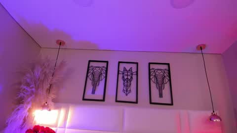 Snapshot of ari_lynn_ chatting on 17, 11, 2025 ari_lynn_ online show from 17, 11, 2025