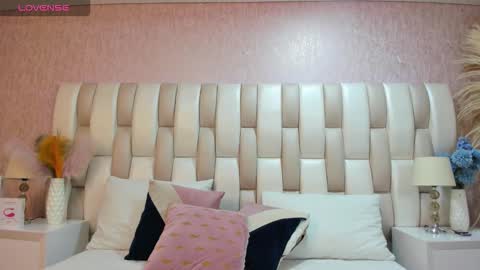 Snapshot of ari_lynn_ chatting on 18, 11, 2025 ari_lynn_ online show from 18, 11, 2025